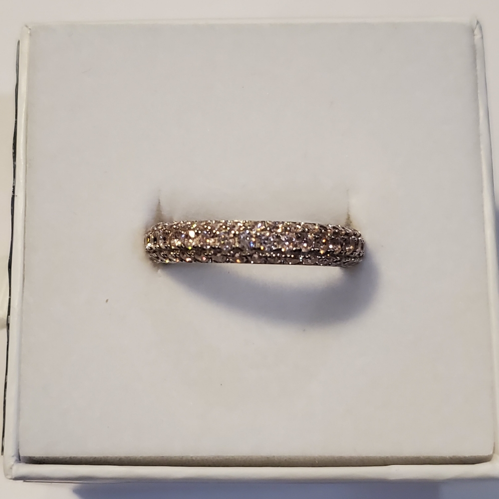 Dainty Sterling band